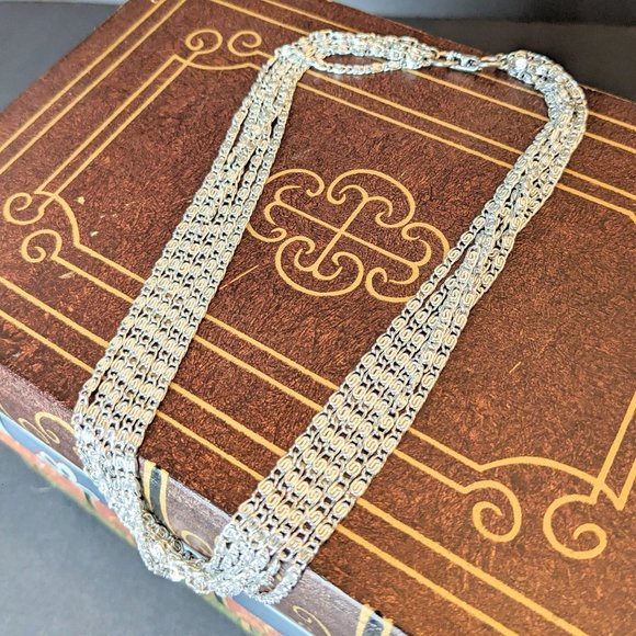 Sarah Coventry Jewelry - Vintage Sarah Coventry Silver Chain Choker Necklace